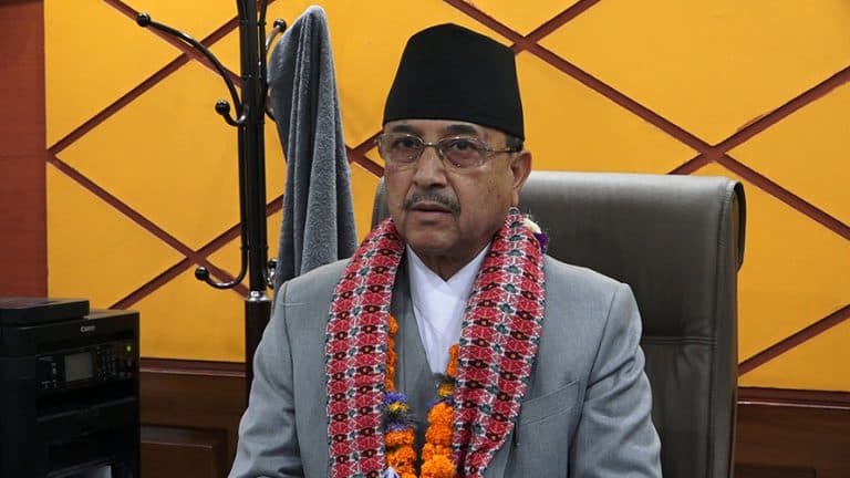 समानान्तर गतिविधिमा खड्का : कांग्रेसले स्पष्टीकरण सोध्ने तयारी तीव्र