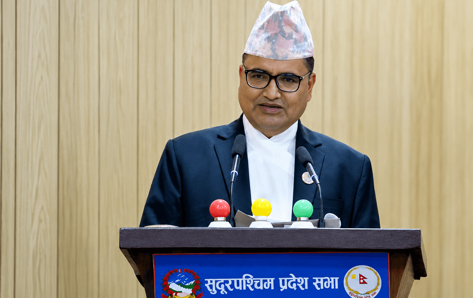 खगराज भट्टले पाए विश्वासको मत, पक्षमा ४१ सांसद