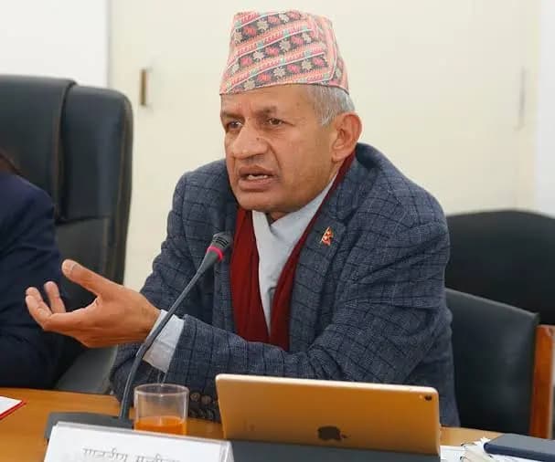 एमालेमा धेरै अवसर पाउनेहरू नै असन्तुष्ट किन? ज्ञवालीको प्रश्न