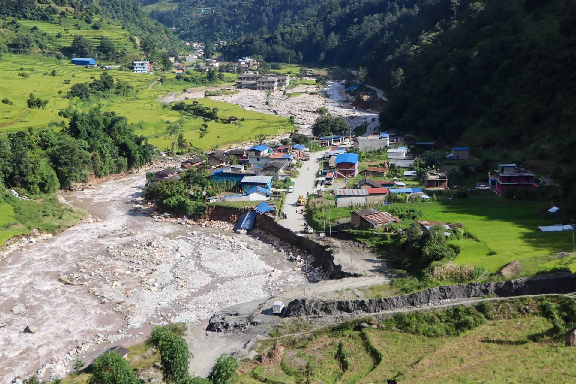 बागलुङमा बाढीपहिरोको वितण्डा, १२ जनाको मृत्यु