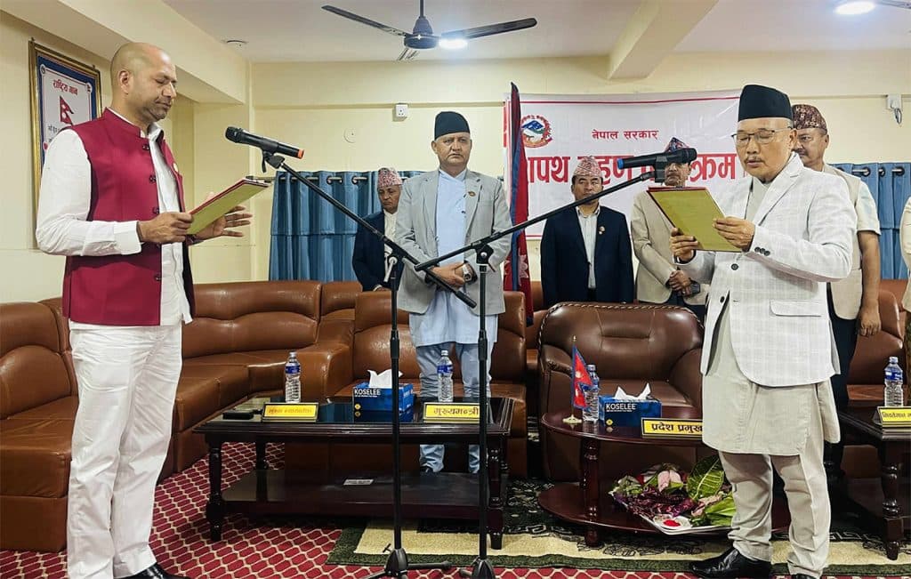 लुम्बिनीमा सन्तोष पाण्डे युवा तथा खेलकुद मन्त्री नियुक्त, पार्टीभित्र असन्तोष