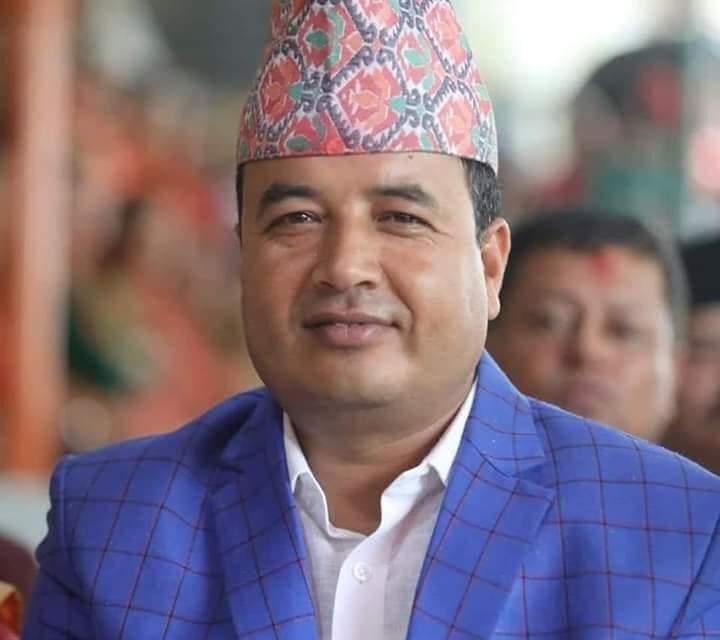 संसद् पुनर्स्थापनाको मुद्दामा सर्वोच्च पन्छिन नमिल्ने महेश बस्नेतको आरोप, तत्काल फैसला माग