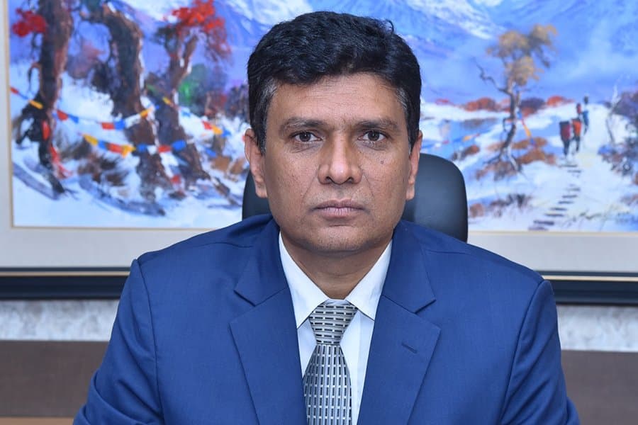 हिमालयन रि इन्स्योरेन्स प्रकरणपछि सम्पत्ति शुद्धिकरण विभागका महानिर्देशक ठाकुर अर्थ मन्त्रालयमा तानिए